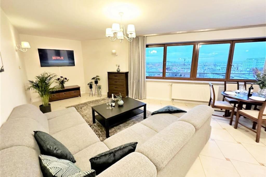 Exclusive Penthouse Near Citycenter 120M2 +Netflix Cracóvia Exterior foto