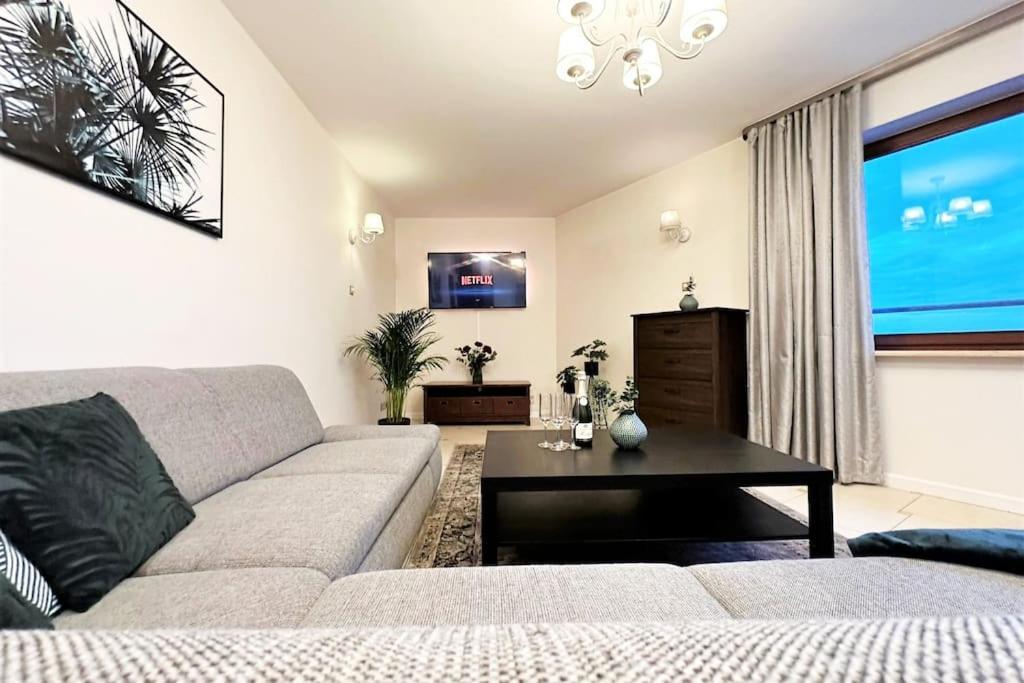 Exclusive Penthouse Near Citycenter 120M2 +Netflix Cracóvia Exterior foto