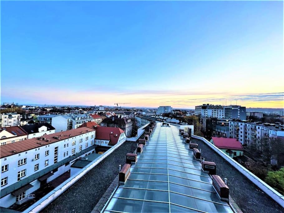 Exclusive Penthouse Near Citycenter 120M2 +Netflix Cracóvia Exterior foto