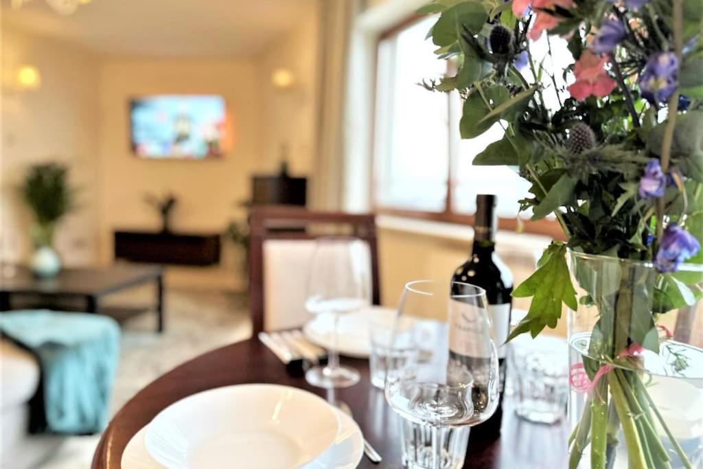 Exclusive Penthouse Near Citycenter 120M2 +Netflix Cracóvia Exterior foto