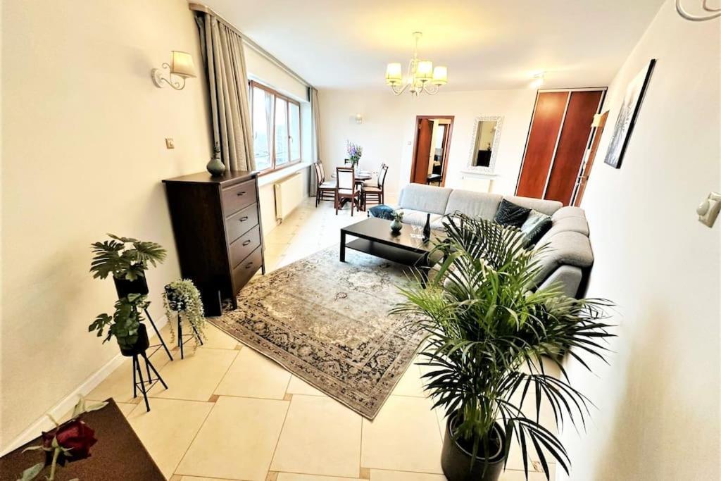 Exclusive Penthouse Near Citycenter 120M2 +Netflix Cracóvia Exterior foto