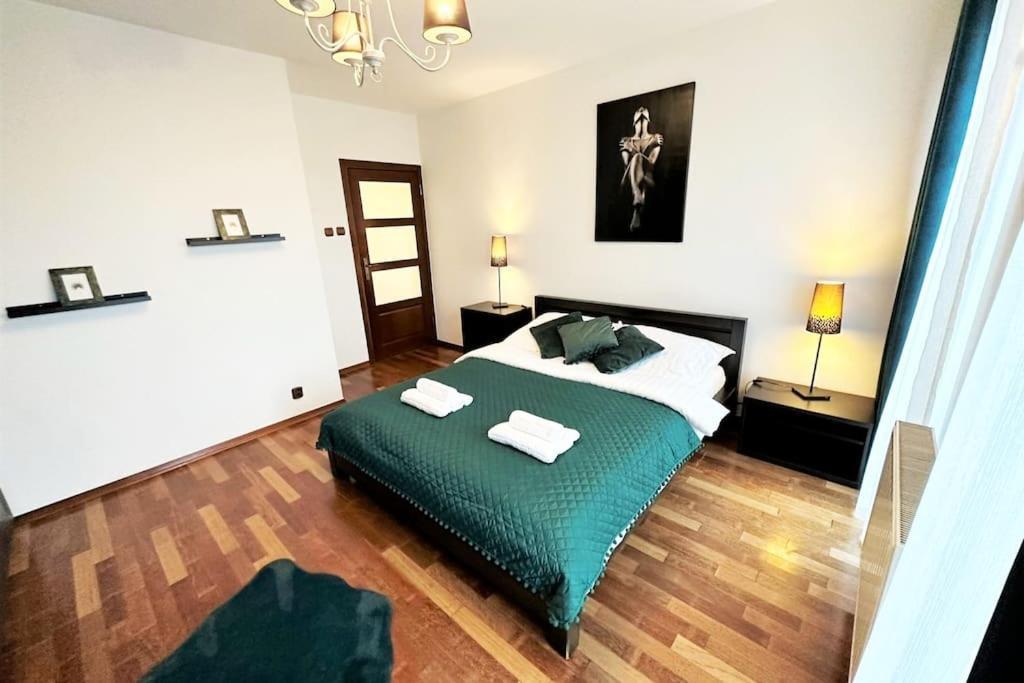 Exclusive Penthouse Near Citycenter 120M2 +Netflix Cracóvia Exterior foto