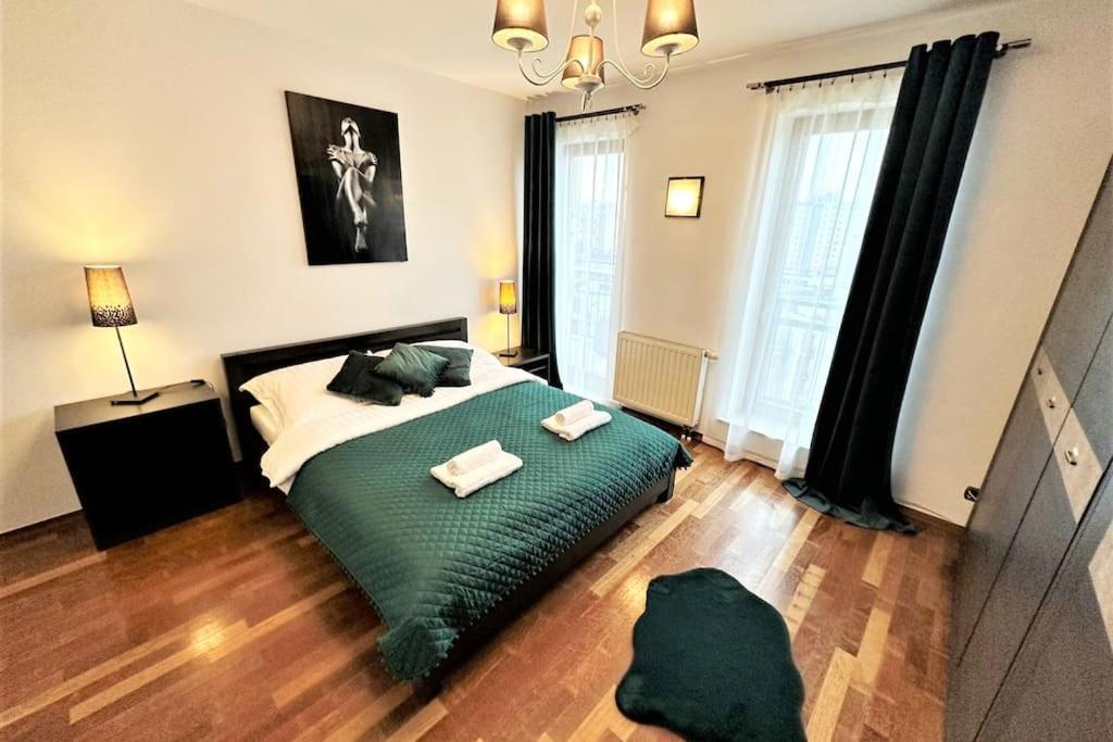 Exclusive Penthouse Near Citycenter 120M2 +Netflix Cracóvia Exterior foto