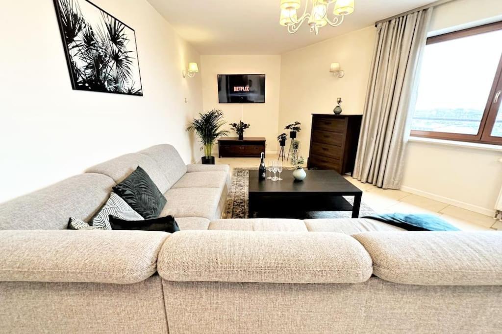 Exclusive Penthouse Near Citycenter 120M2 +Netflix Cracóvia Exterior foto