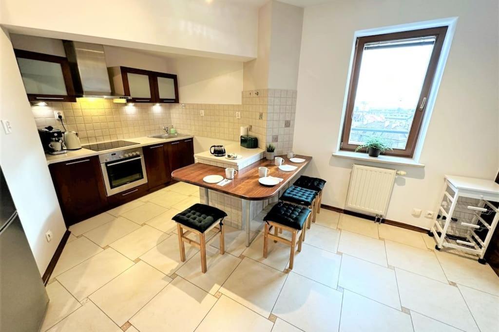 Exclusive Penthouse Near Citycenter 120M2 +Netflix Cracóvia Exterior foto
